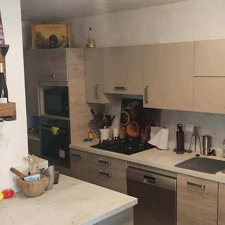 T4 Agreable Corniche Apartman *